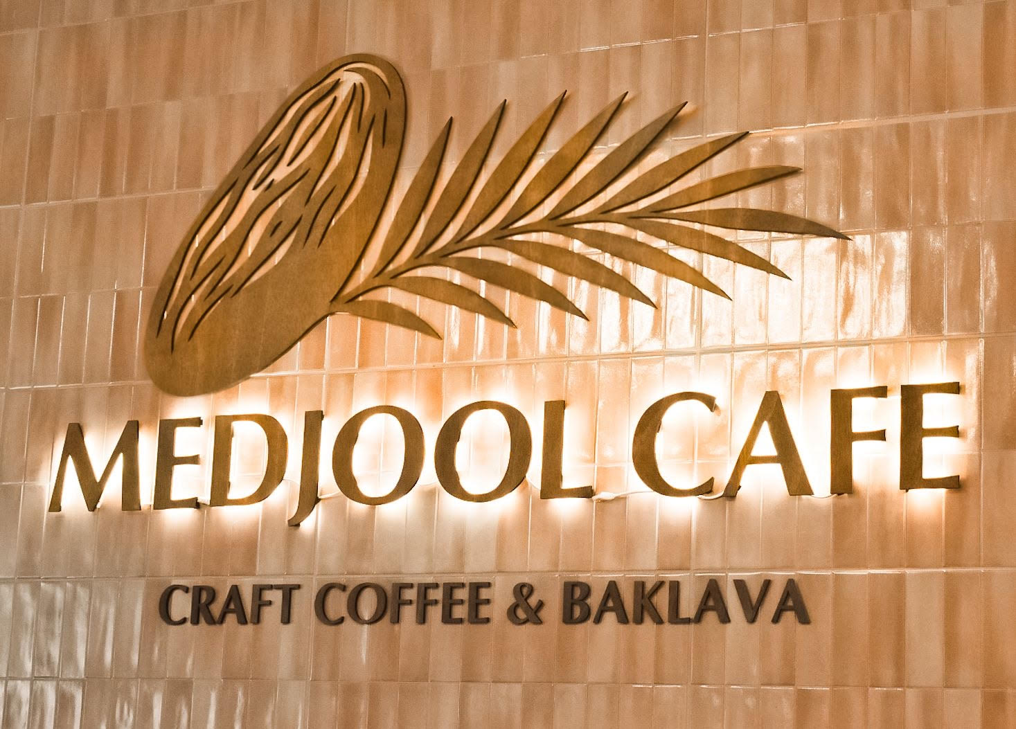 Medjool Cafe Logo